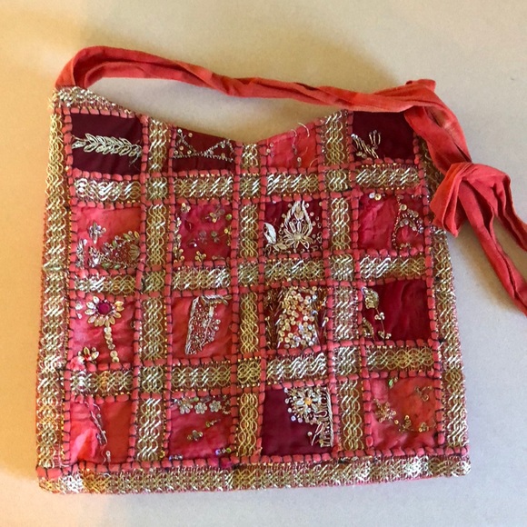 Fun tote! - Picture 1 of 2